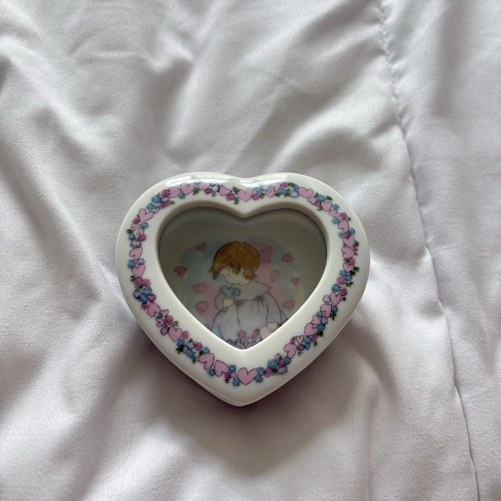 Vintage Enesco Heart Shaped Trinket Box Floral 1990 Y2K Dainty Feminine Romantic